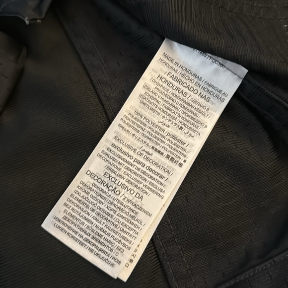 Raiders Jimmy Garoppolo Jersey - Picture 7 of 9